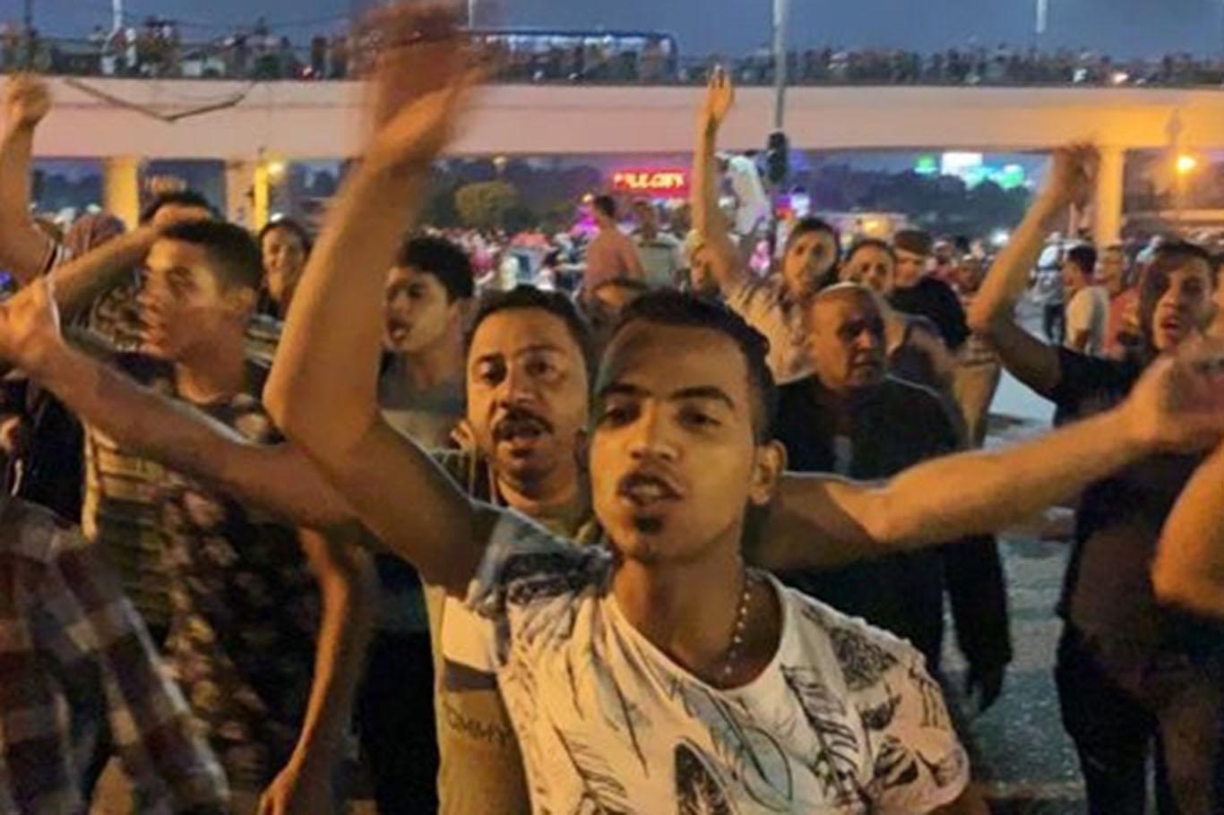 Egyptians take squares in hopes of revolution Egyptians take squares in hopes of revolution